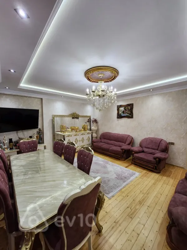 Satılır 2 otaqlı yeni tikili 70 m²