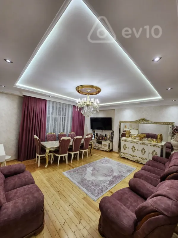Satılır 2 otaqlı yeni tikili 70 m²