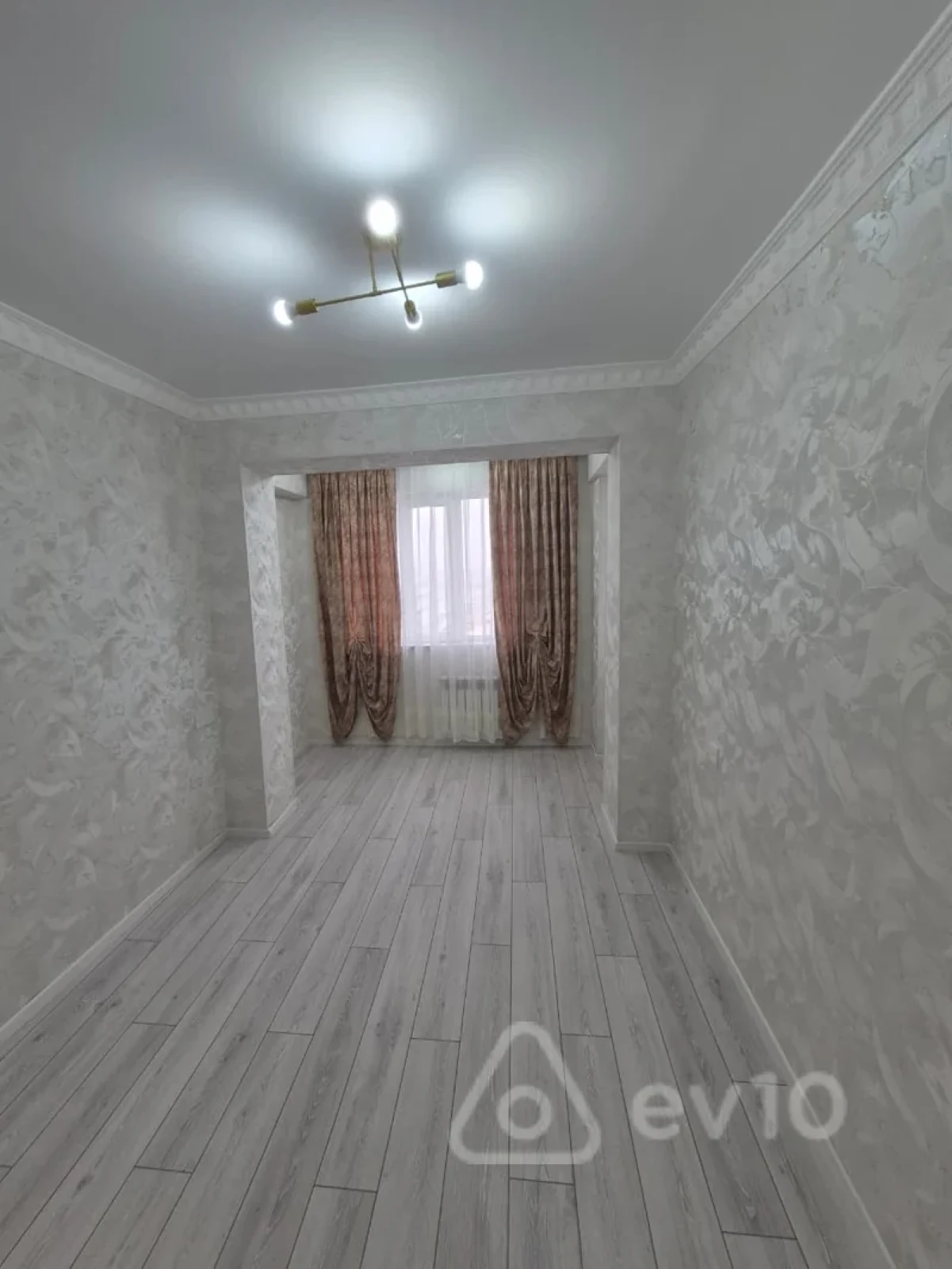 Satılır 2 otaqlı yeni tikili 50 m²