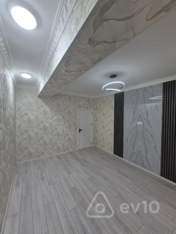 Satılır 2 otaqlı yeni tikili 50 m²