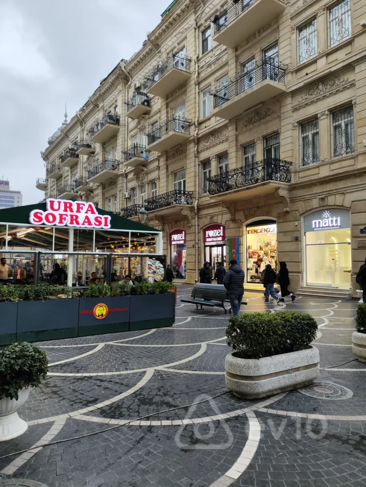 Kirayə verilir 2 otaqlı ofis 65 m²