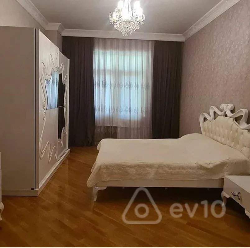 Satılır 3 otaqlı yeni tikili 158 m²