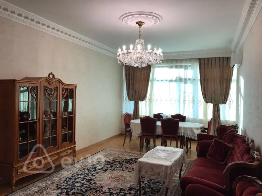 Satılır 3 otaqlı yeni tikili 158 m²