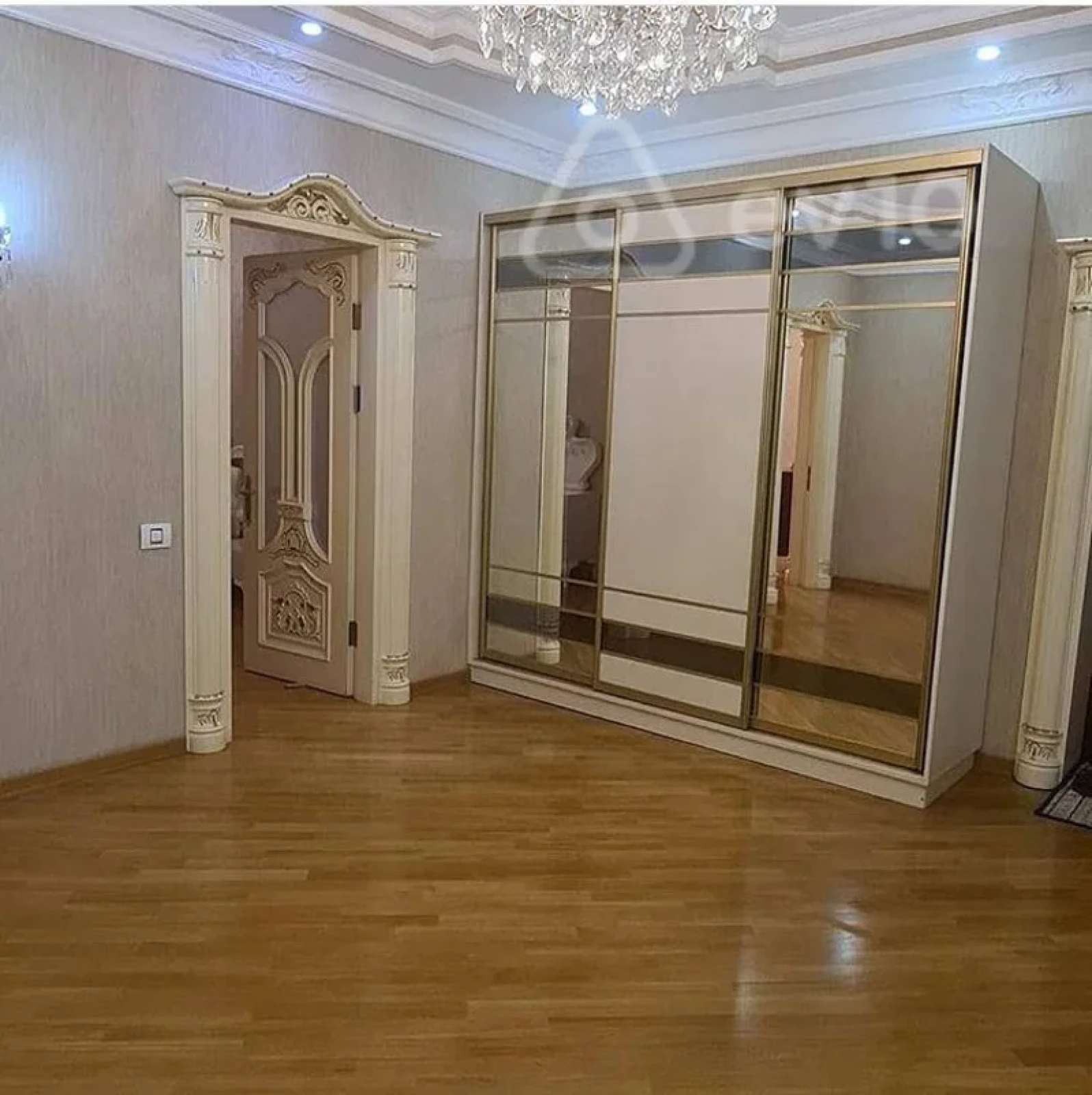 Satılır 3 otaqlı yeni tikili 158 m²