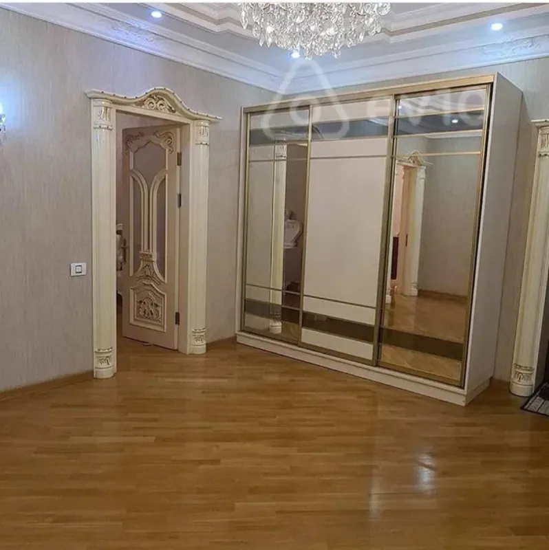Satılır 3 otaqlı yeni tikili 158 m²