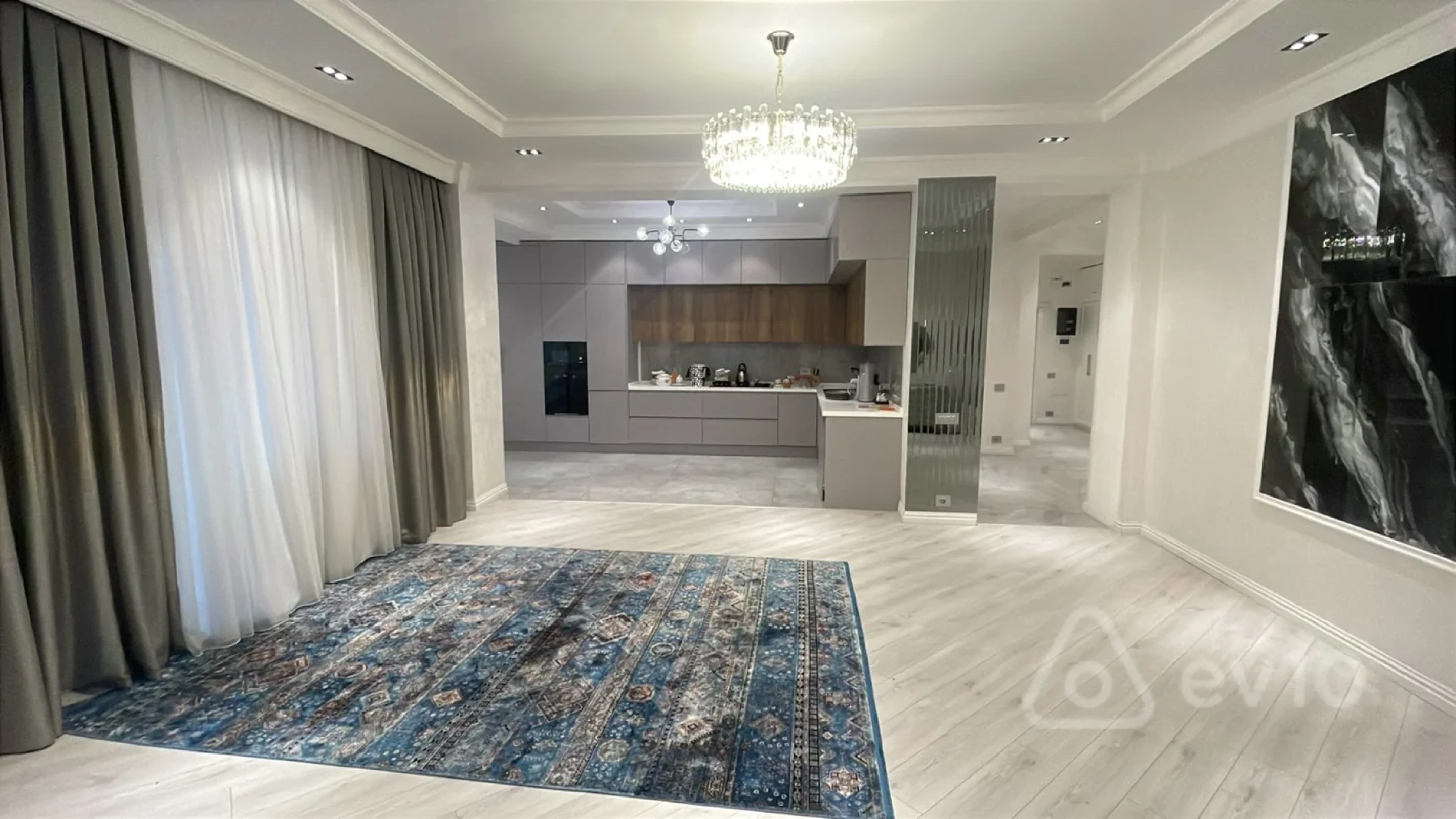 Satılır 3 otaqlı yeni tikili 135 m²