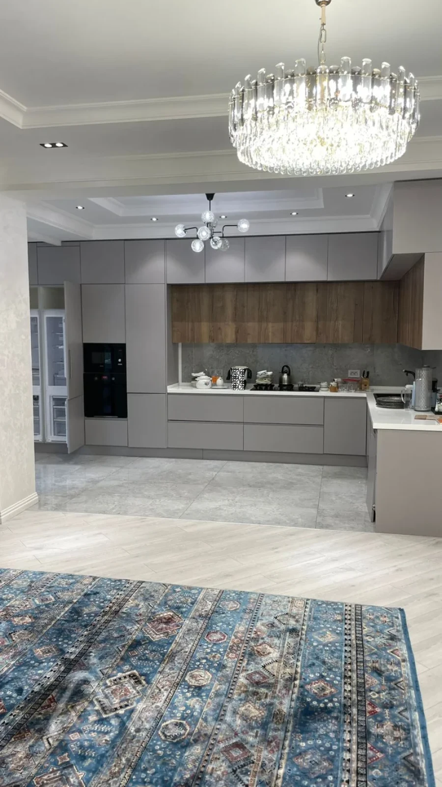 Satılır 3 otaqlı yeni tikili 135 m²