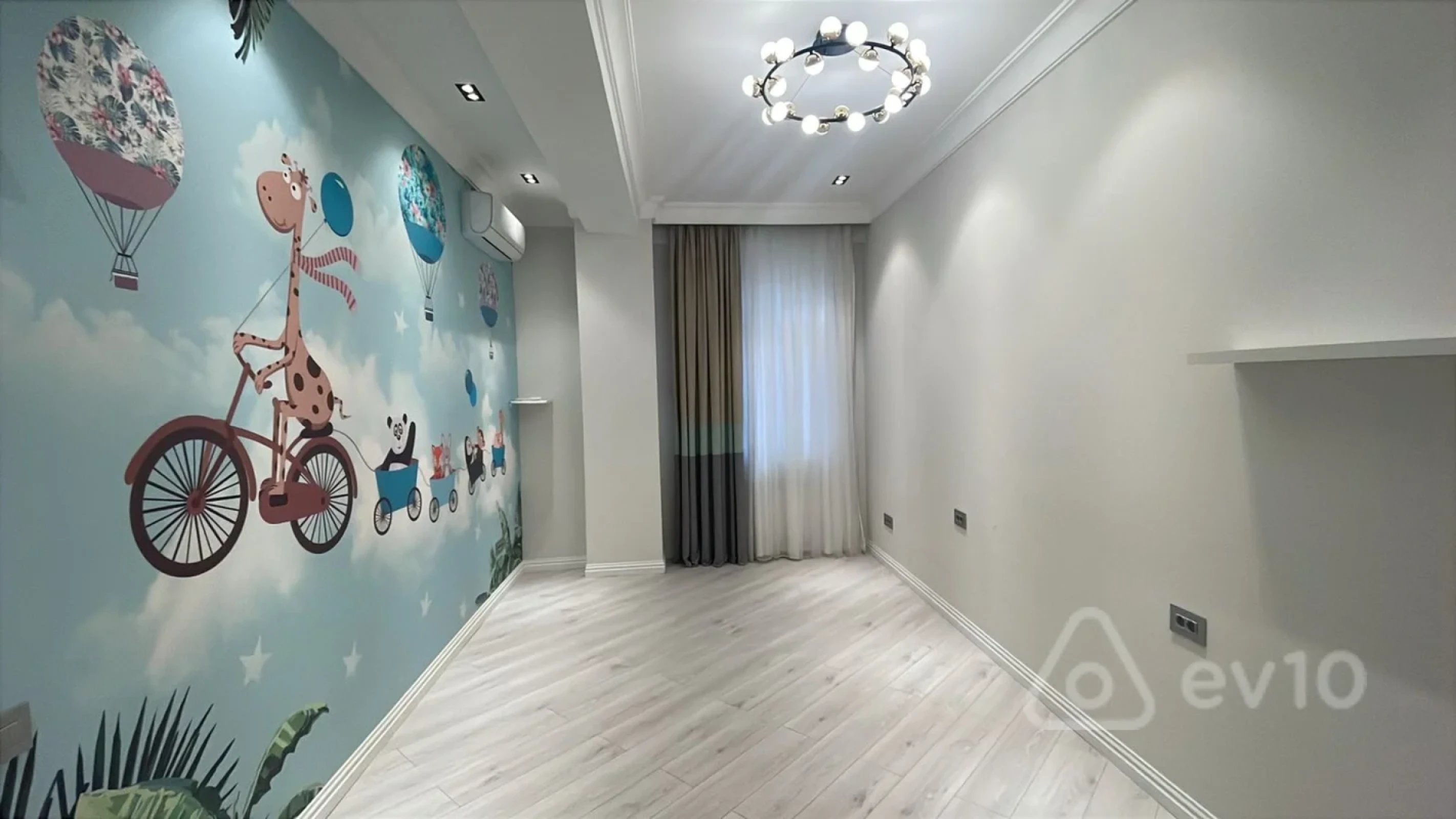 Satılır 3 otaqlı yeni tikili 135 m²