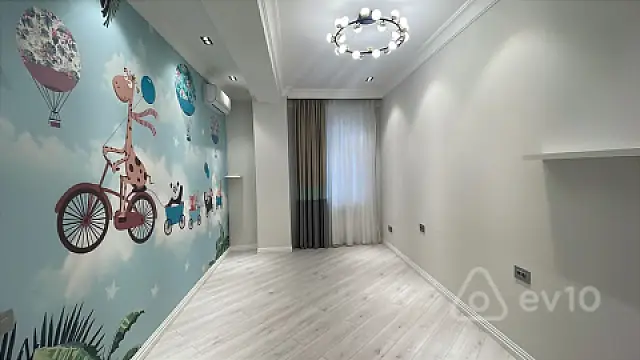 Satılır 3 otaqlı yeni tikili 135 m²