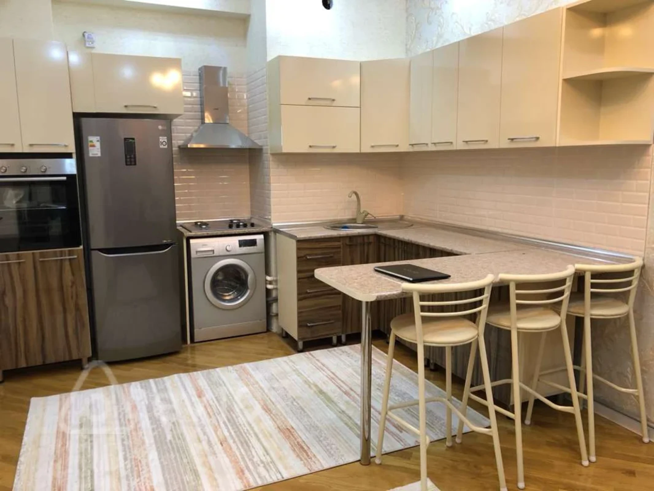 Satılır 2 otaqlı yeni tikili 55 m²