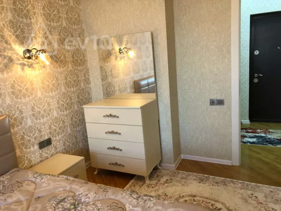 Satılır 2 otaqlı yeni tikili 55 m²