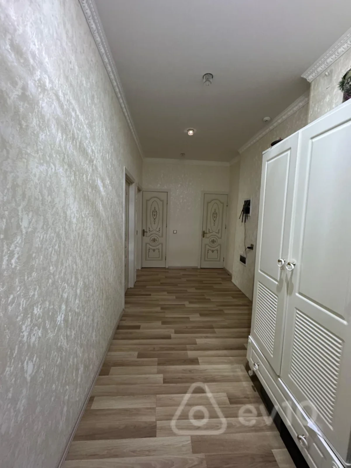 Satılır 2 otaqlı yeni tikili 100 m²