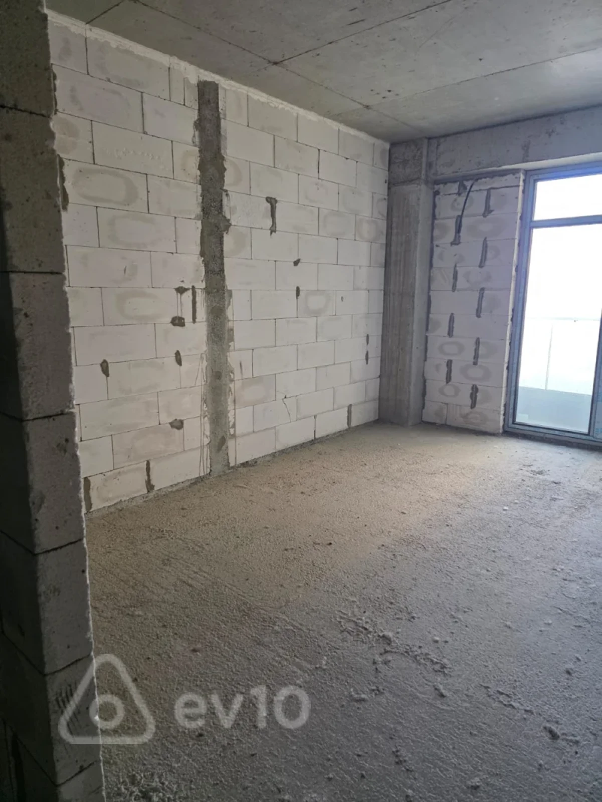 Satılır 1 otaqlı yeni tikili 66 m²