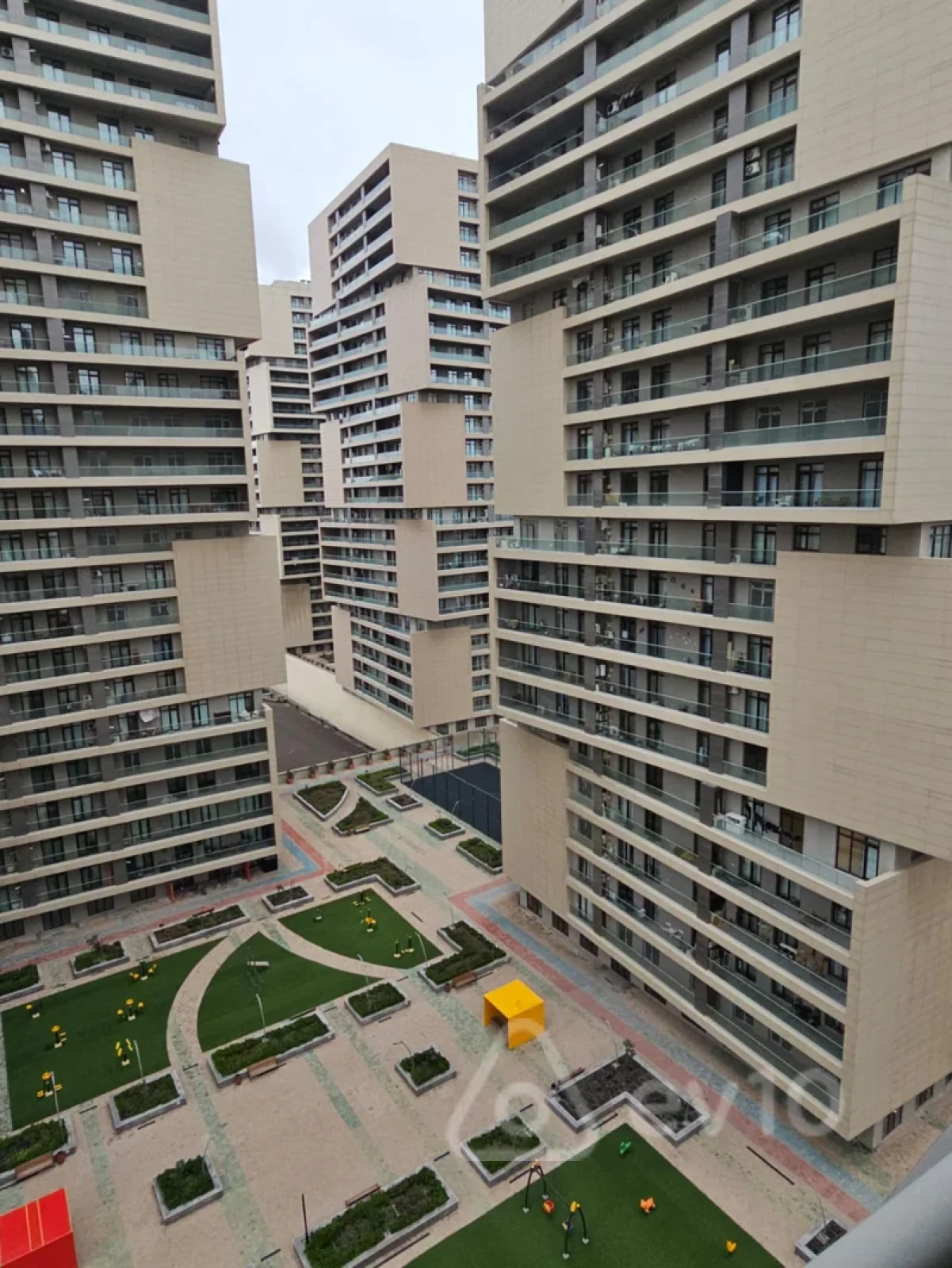 Satılır 1 otaqlı yeni tikili 66 m²