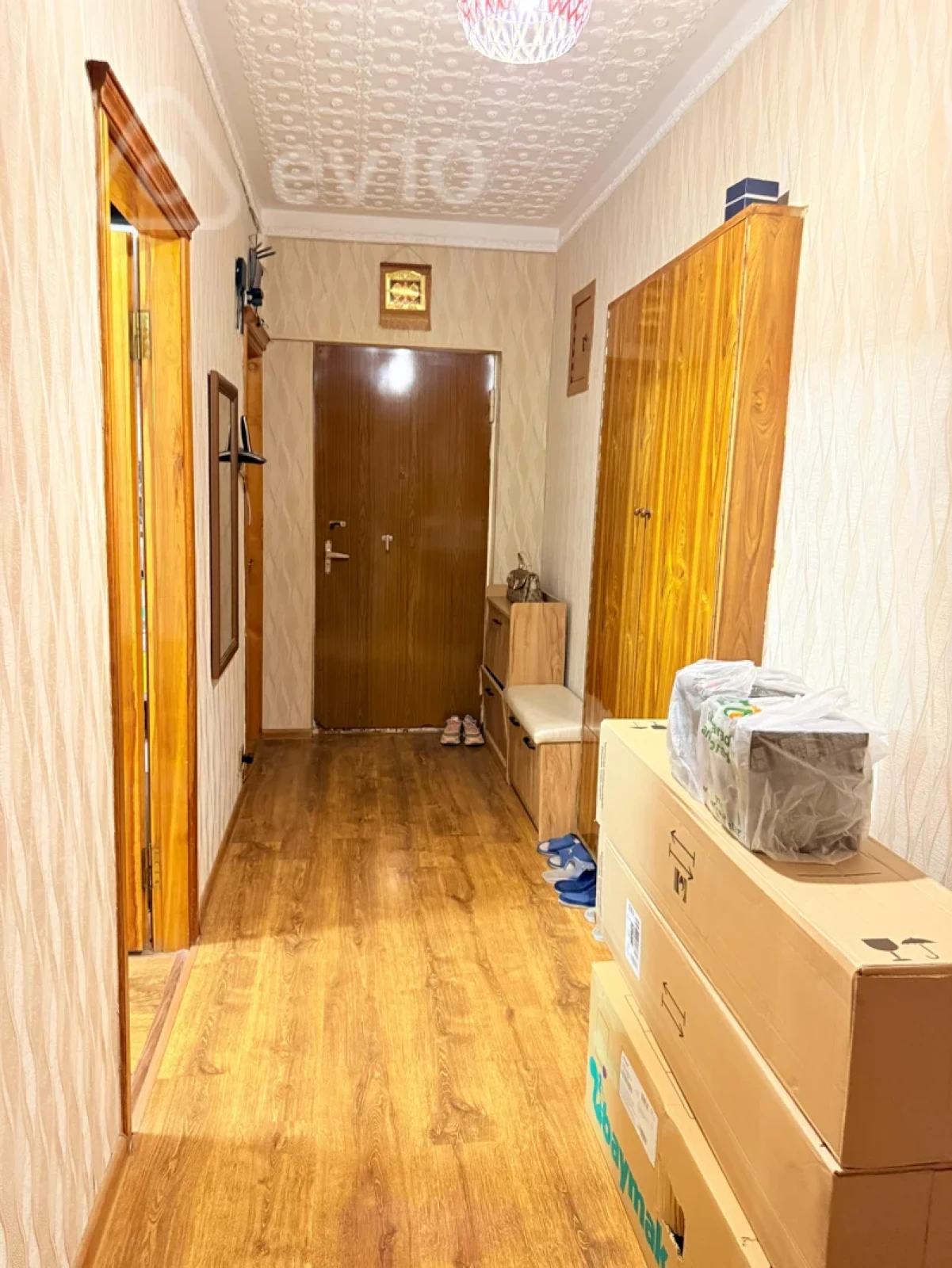Satılır 3 otaqlı köhnə tikili 90 m²