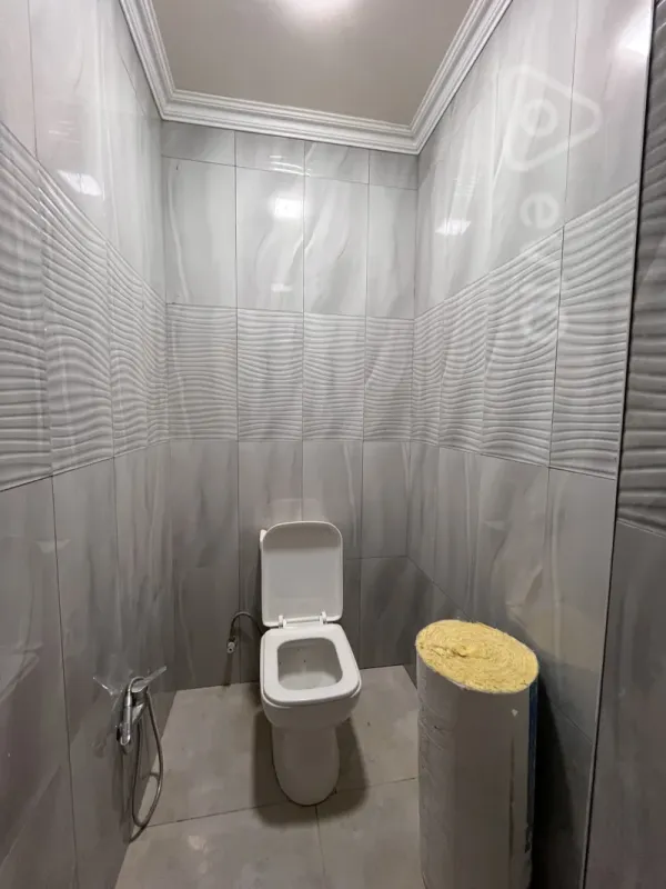 Satılır 6 otaqlı həyət evi 212 m²