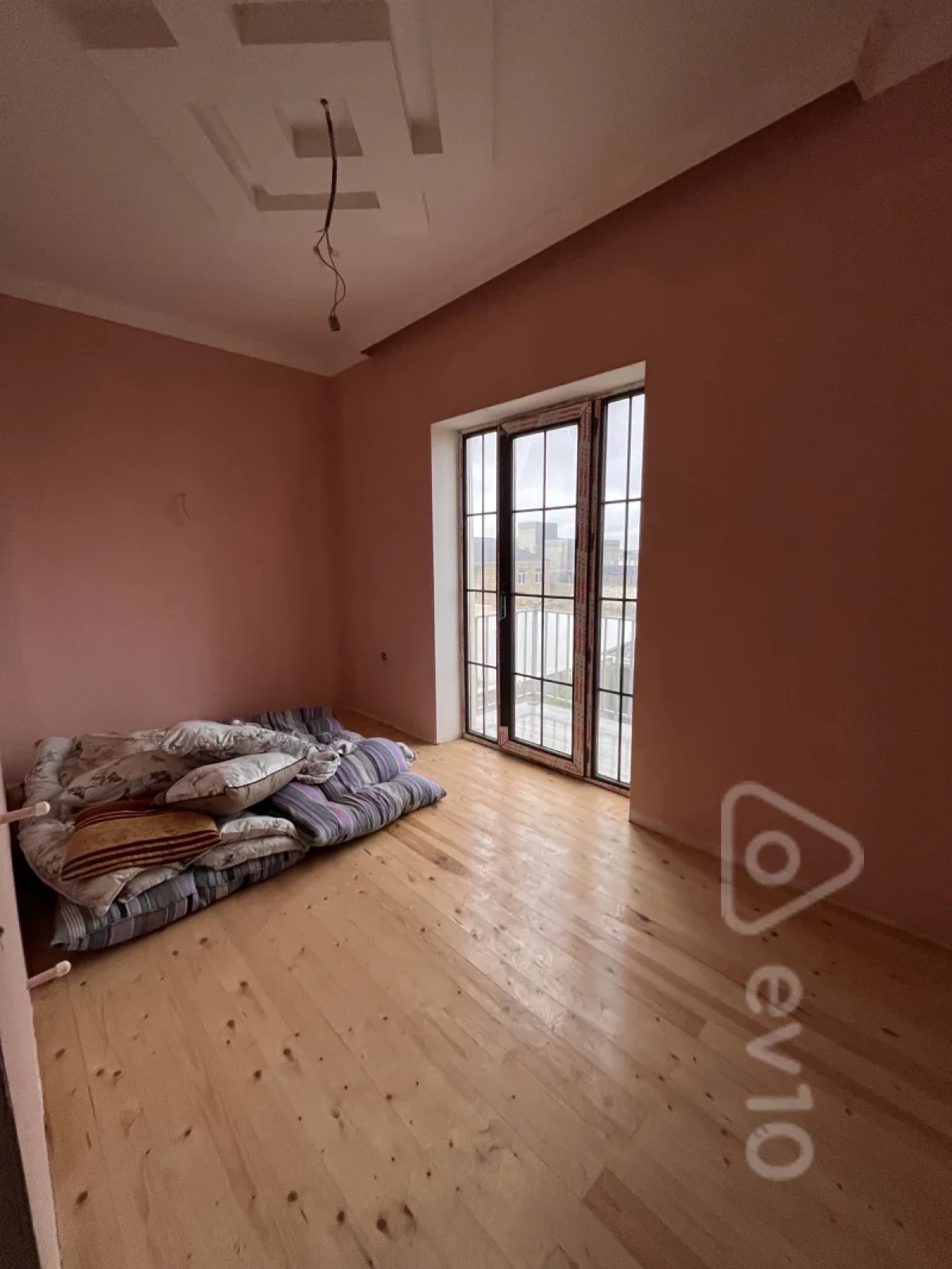 Satılır 6 otaqlı həyət evi 212 m²