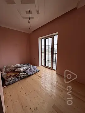Satılır 6 otaqlı həyət evi 212 m²