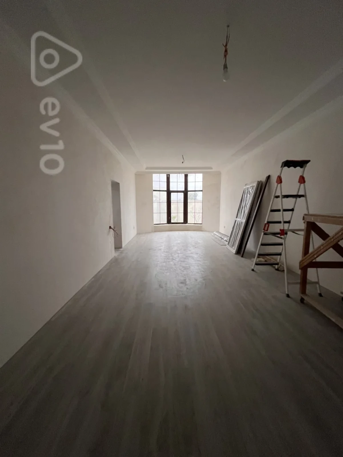 Satılır 6 otaqlı həyət evi 212 m²