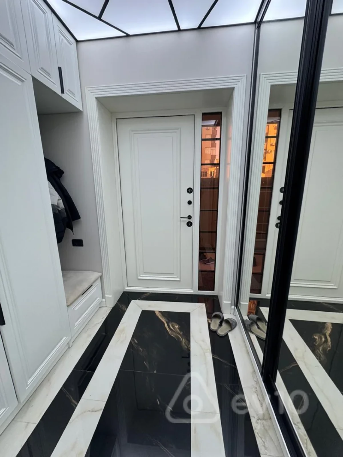 Satılır 5 otaqlı həyət evi 230 m²