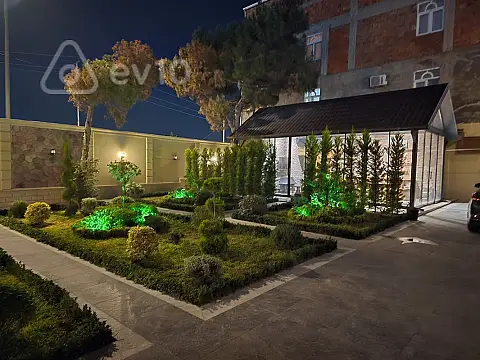 Satılır 5 otaqlı həyət evi 230 m²