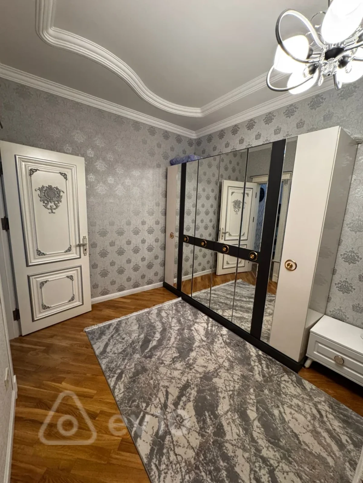 Satılır 3 otaqlı yeni tikili 98 m²