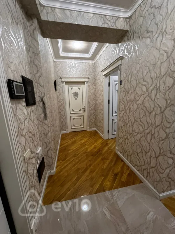 Satılır 3 otaqlı yeni tikili 98 m²