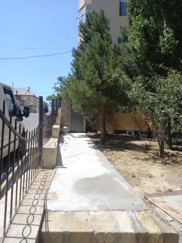 Satılır mənzil 950 m²