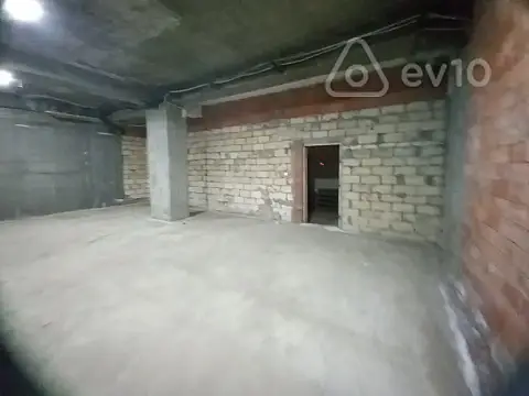 Satılır mənzil 950 m²