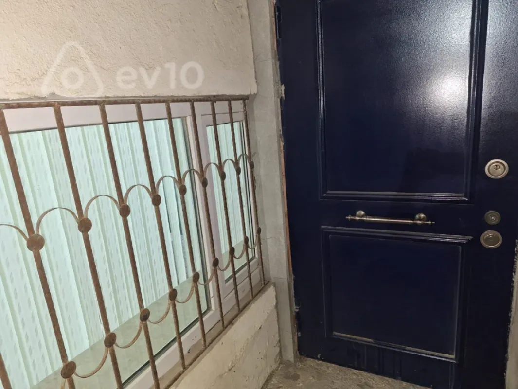 Satılır mənzil 950 m²