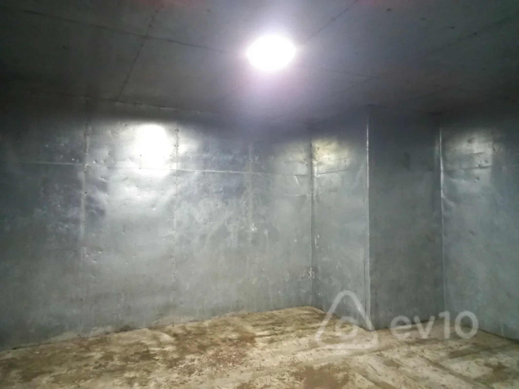 Satılır mənzil 950 m²