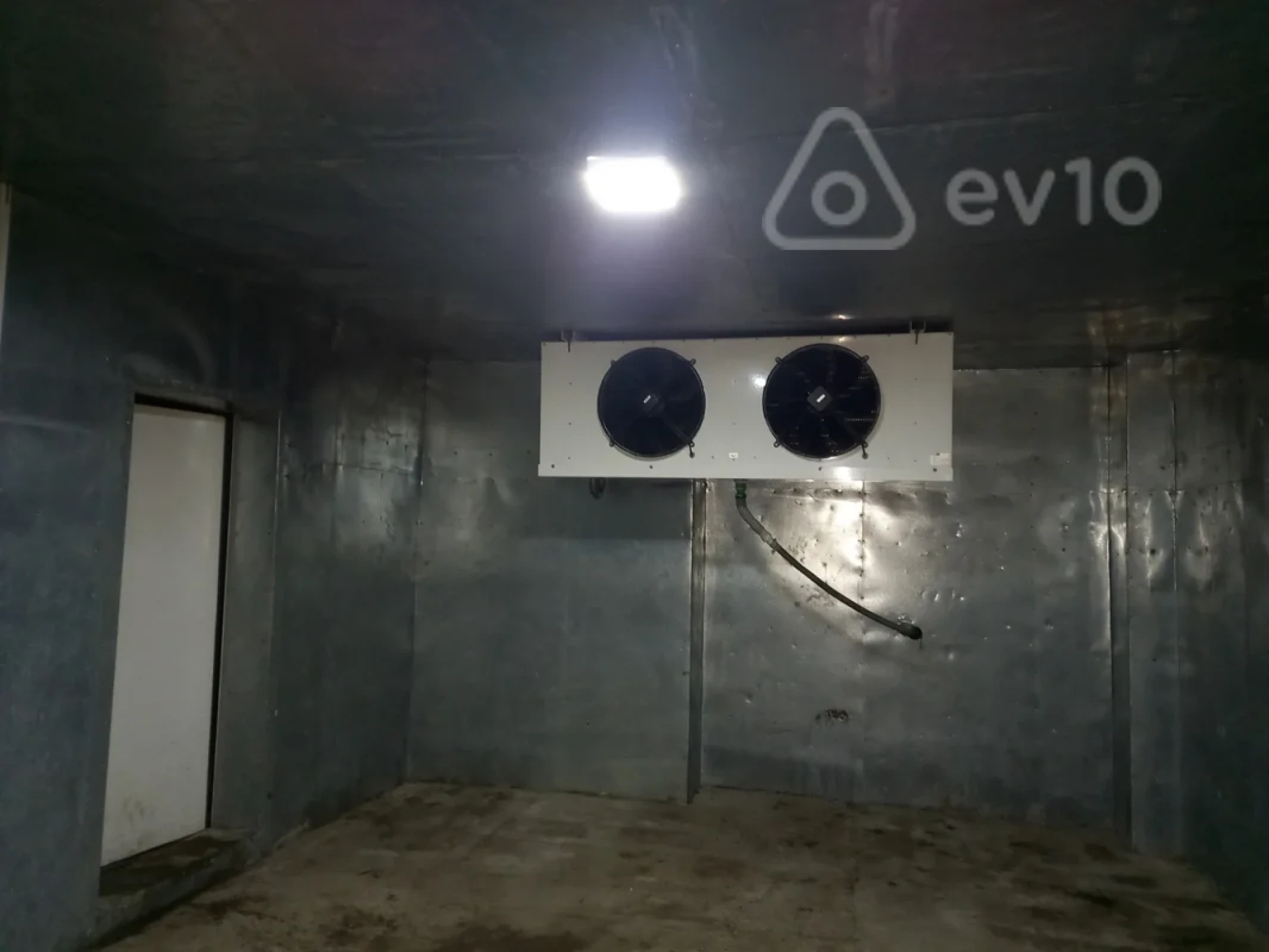 Satılır mənzil 950 m²