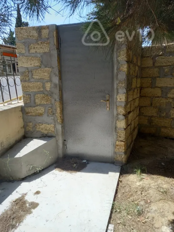 Satılır mənzil 950 m²