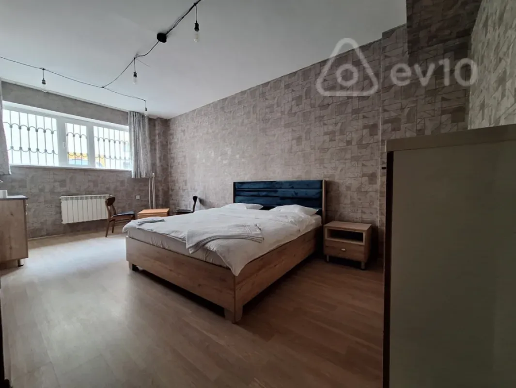 Satılır mənzil 950 m²