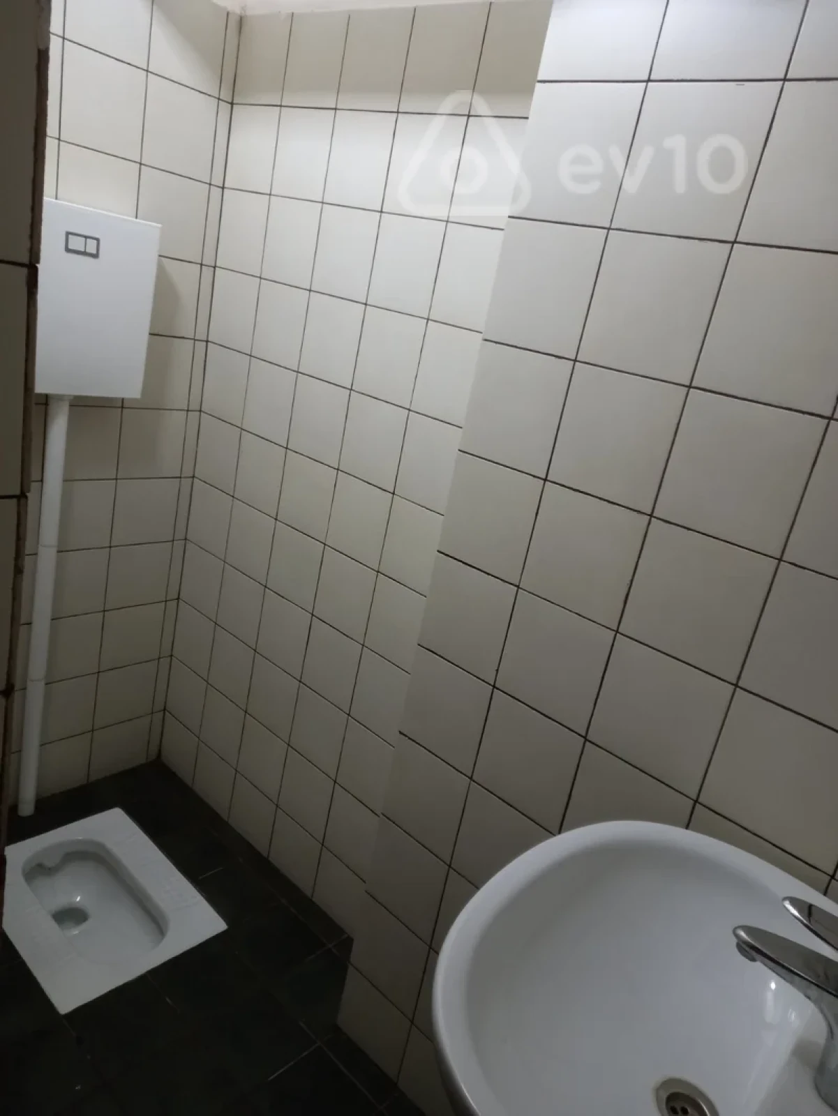 Satılır mənzil 950 m²