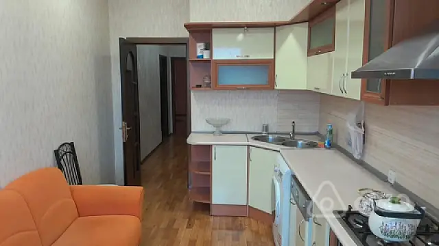 Kirayə verilir 3 otaqlı yeni tikili 120 m²