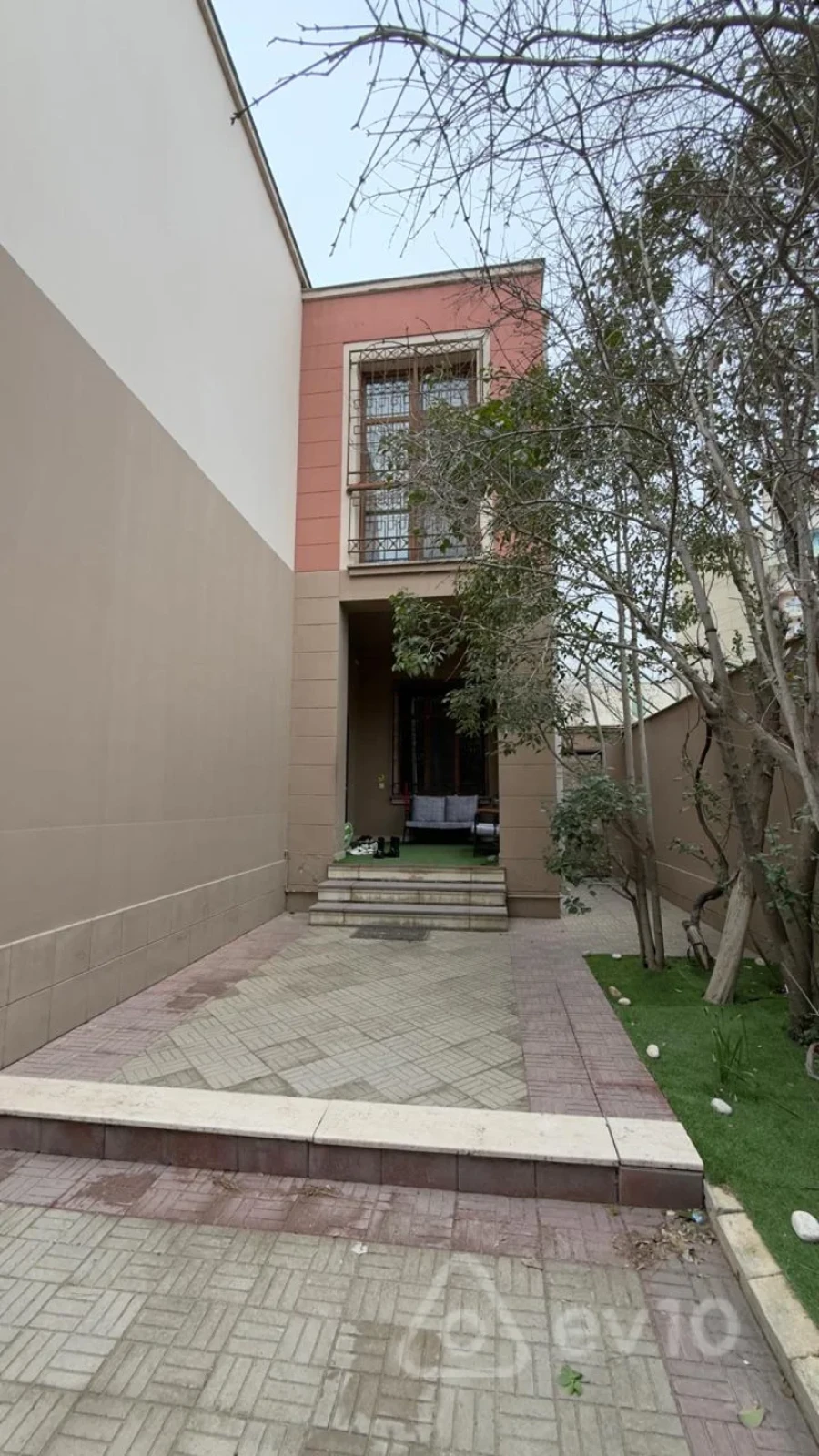 Kirayə verilir 4 otaqlı ofis 240 m²