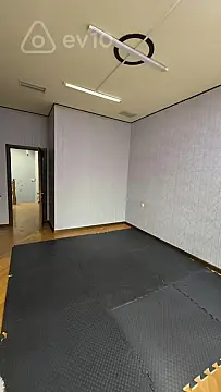 Kirayə verilir 4 otaqlı ofis 240 m²