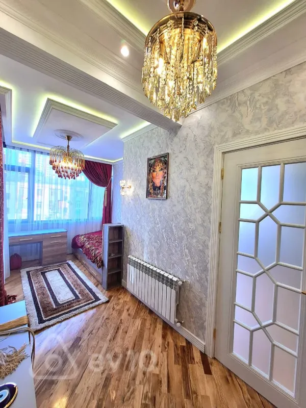 Kirayə verilir 3 otaqlı yeni tikili 110 m²