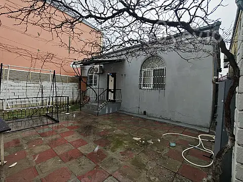 Satılır 4 otaqlı həyət evi 97 m² — Xırdalan 4 otaq 97.00 m²