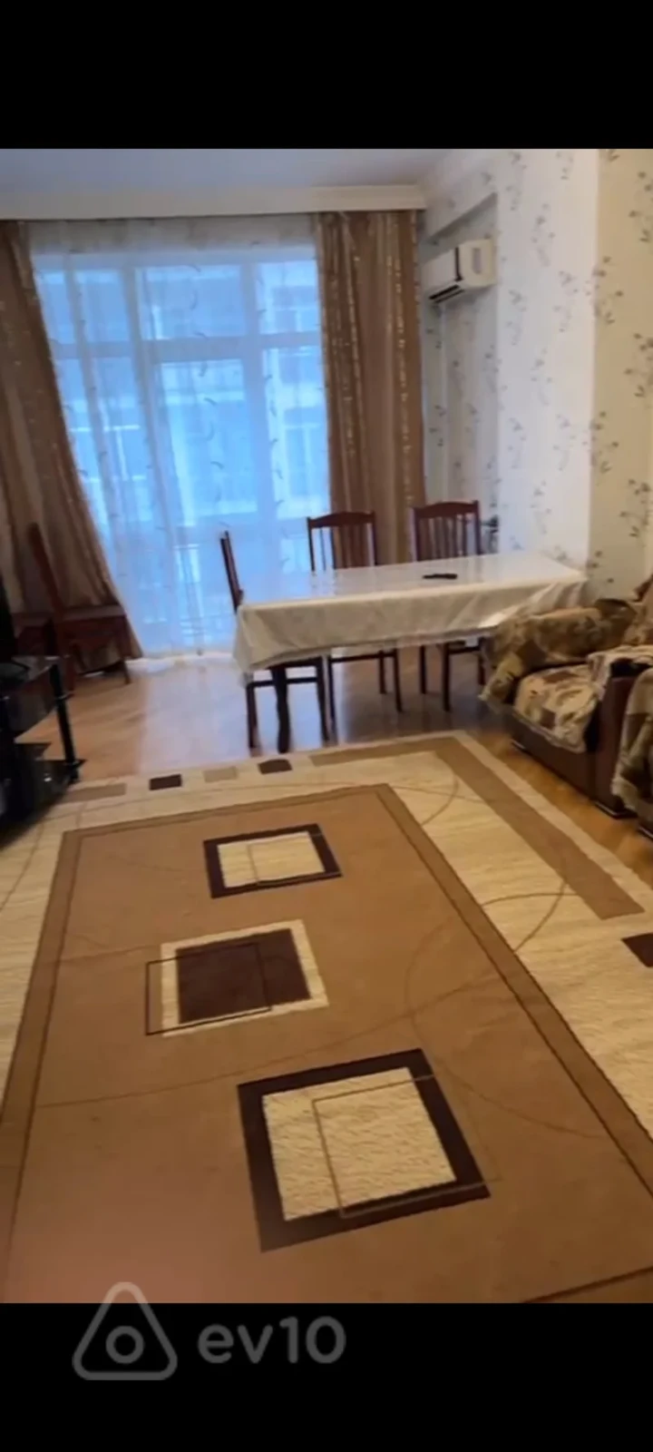 Kirayə verilir 2 otaqlı yeni tikili 90 m²