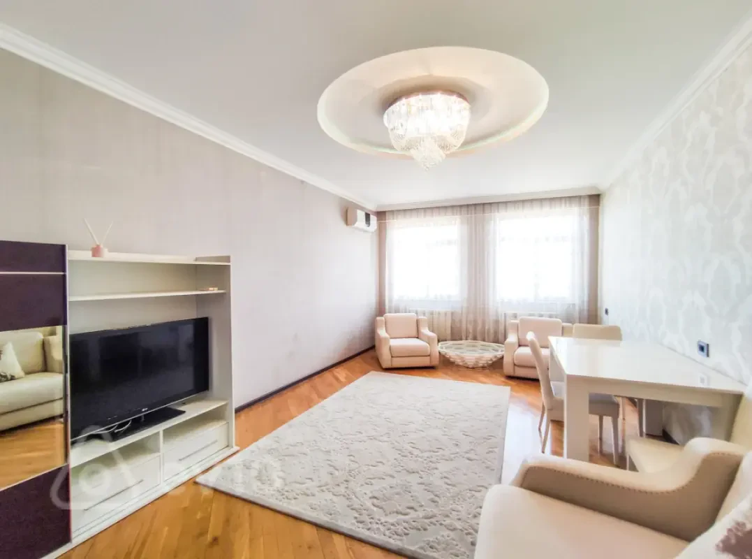 Kirayə verilir 2 otaqlı yeni tikili 105 m²