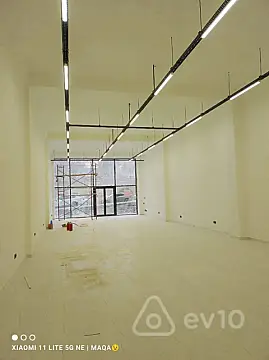 Kirayə verilir mənzil 160 m²