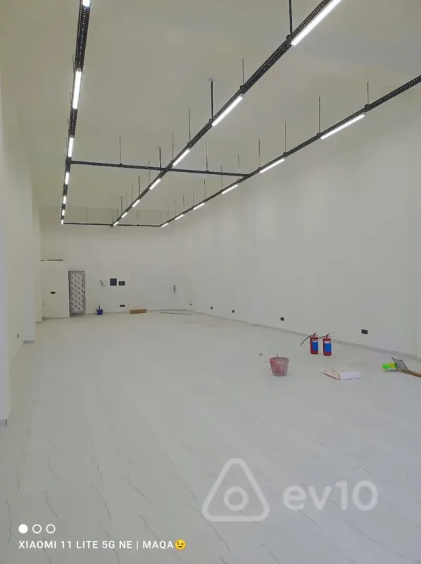 Kirayə verilir mənzil 160 m²