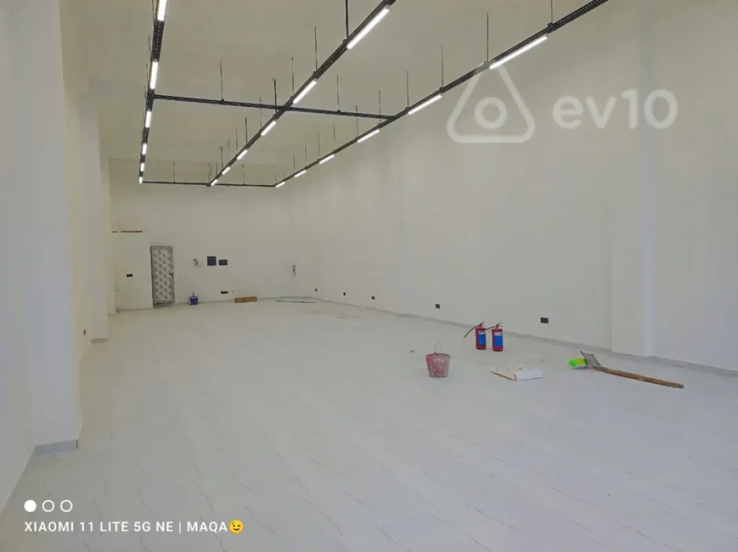 Kirayə verilir mənzil 160 m²