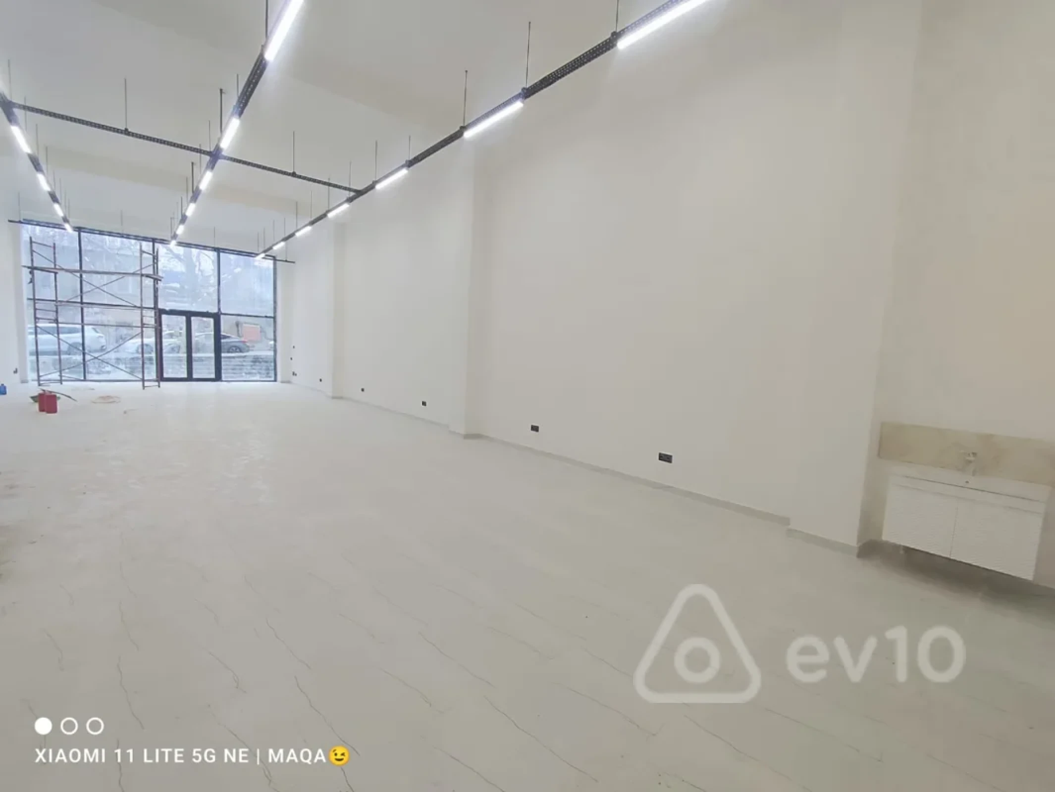 Kirayə verilir mənzil 160 m²