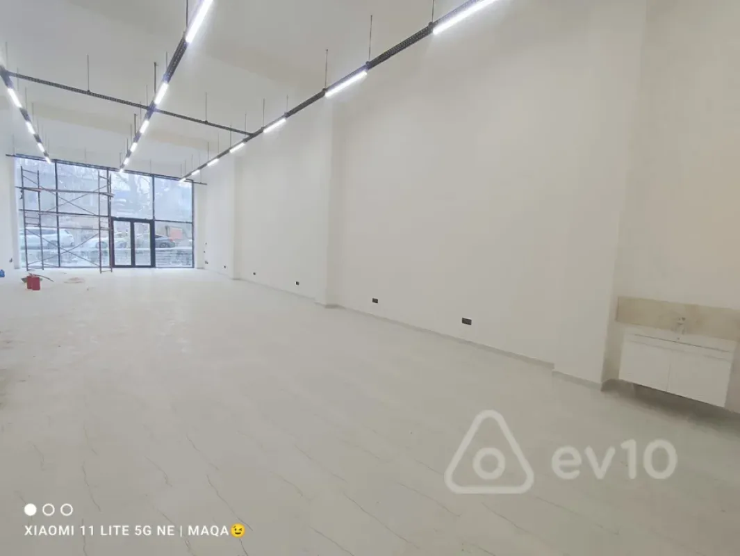 Kirayə verilir mənzil 160 m²