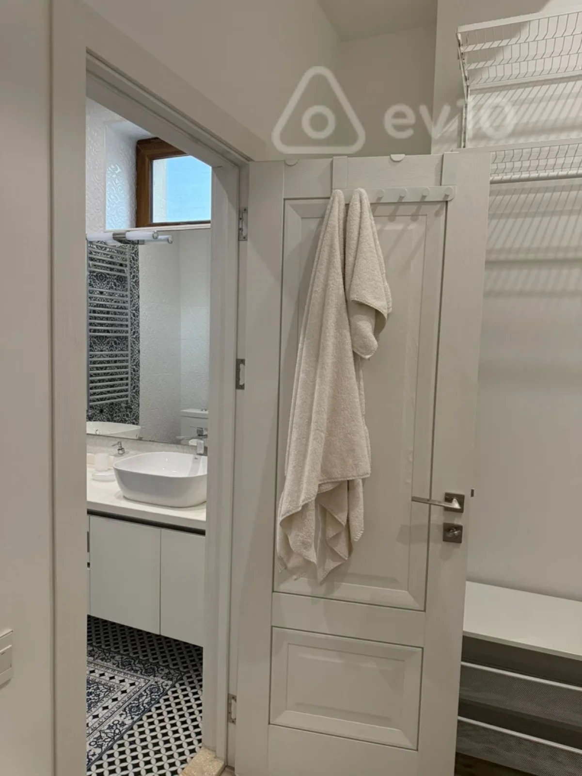 Kirayə verilir 4 otaqlı yeni tikili 170 m²