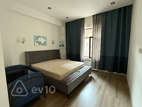 Kirayə verilir 4 otaqlı yeni tikili 170 m²