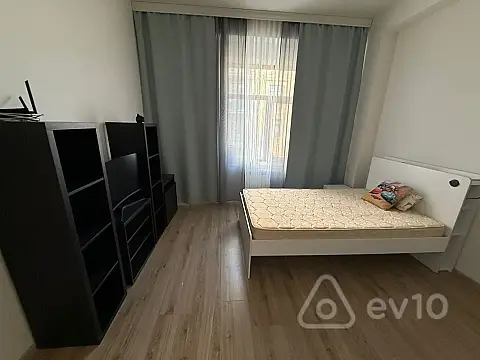 Kirayə verilir 4 otaqlı yeni tikili 170 m²
